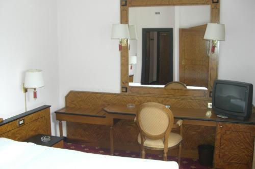 Hotel Alpi ボルツァーノ 部屋 写真